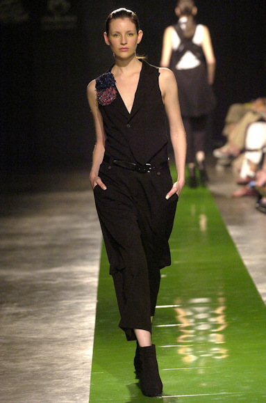 desfiles-reinaldolourenco-saopauloverao2005rtw-104