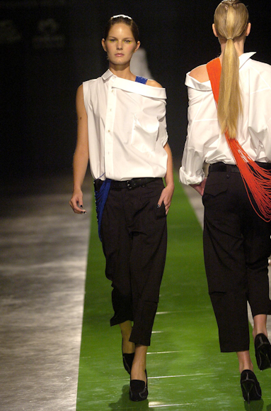 desfiles-reinaldolourenco-saopauloverao2005rtw-106