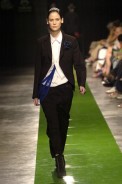 desfiles-reinaldolourenco-saopauloverao2005rtw-108