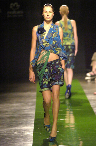 desfiles-reinaldolourenco-saopauloverao2005rtw-122