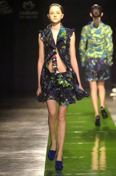 desfiles-reinaldolourenco-saopauloverao2005rtw-128