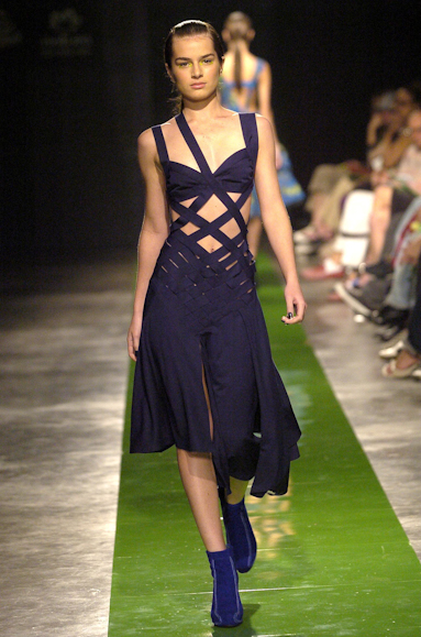 desfiles-reinaldolourenco-saopauloverao2005rtw-132