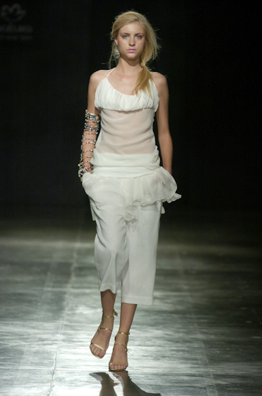 desfiles-renatoloureiro-saopauloverao2005rtw-102
