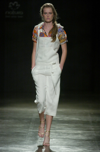 desfiles-renatoloureiro-saopauloverao2005rtw-106