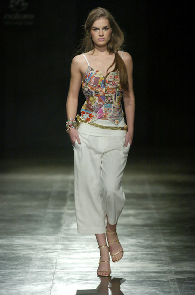 desfiles-renatoloureiro-saopauloverao2005rtw-109