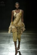 desfiles-renatoloureiro-saopauloverao2005rtw-110