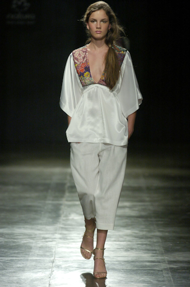 desfiles-renatoloureiro-saopauloverao2005rtw-112