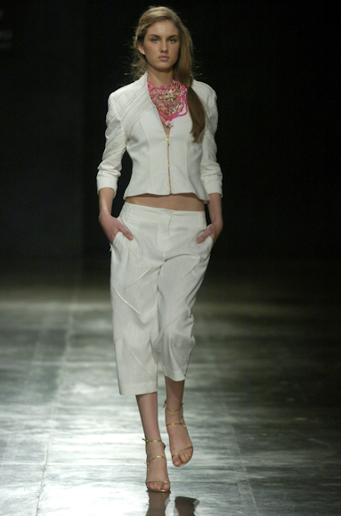 desfiles-renatoloureiro-saopauloverao2005rtw-113