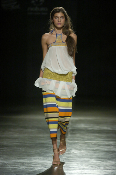 desfiles-renatoloureiro-saopauloverao2005rtw-115