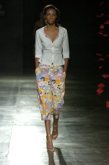 desfiles-renatoloureiro-saopauloverao2005rtw-116
