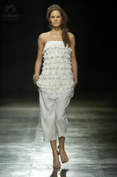 desfiles-renatoloureiro-saopauloverao2005rtw-119