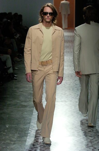desfiles-ricardoalmeida-saopauloverao2005rtw-104