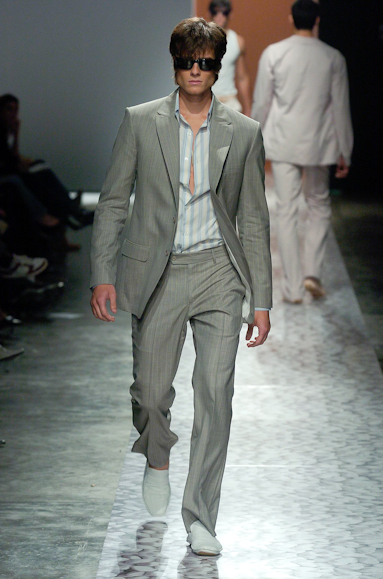 desfiles-ricardoalmeida-saopauloverao2005rtw-111