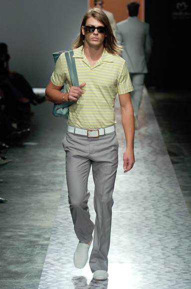 desfiles-ricardoalmeida-saopauloverao2005rtw-116
