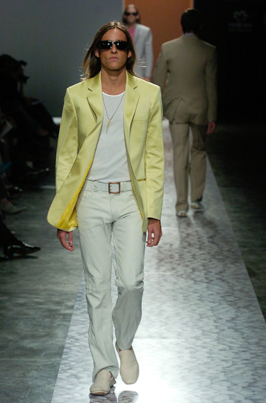 desfiles-ricardoalmeida-saopauloverao2005rtw-118