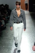 desfiles-ricardoalmeida-saopauloverao2005rtw-132