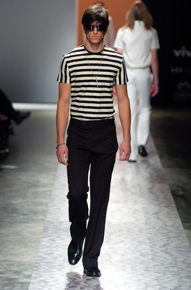desfiles-ricardoalmeida-saopauloverao2005rtw-134