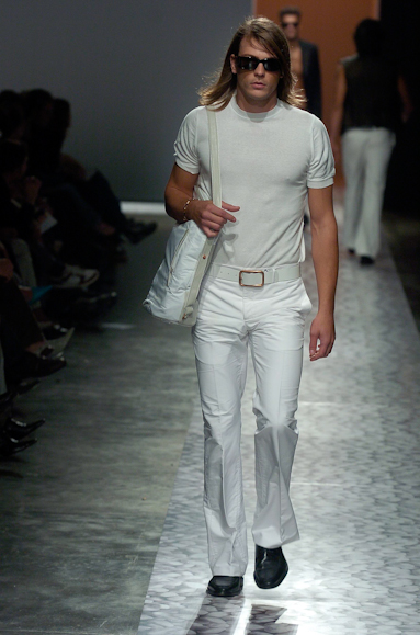 desfiles-ricardoalmeida-saopauloverao2005rtw-137