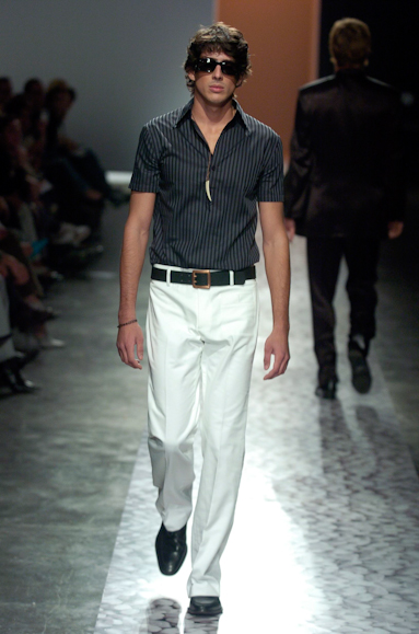 desfiles-ricardoalmeida-saopauloverao2005rtw-144
