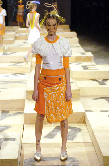 desfiles-ronaldofraga-saopauloverao2005rtw-113