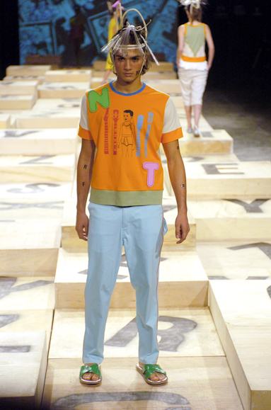 desfiles-ronaldofraga-saopauloverao2005rtw-128