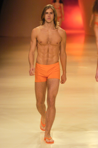 desfiles-rosacha-saopauloverao2005rtw-150