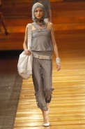 desfiles-uma-saopauloverao2005rtw-115