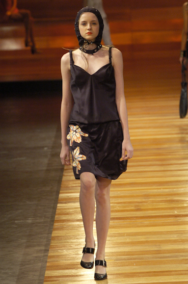 desfiles-uma-saopauloverao2005rtw-129