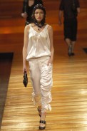 desfiles-uma-saopauloverao2005rtw-130