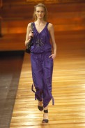 desfiles-uma-saopauloverao2005rtw-137