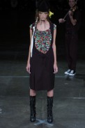 desfiles-alexandreherchcovich-saopauloinverno2005rtw-101