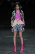 desfiles-alexandreherchcovich-saopauloinverno2005rtw-104