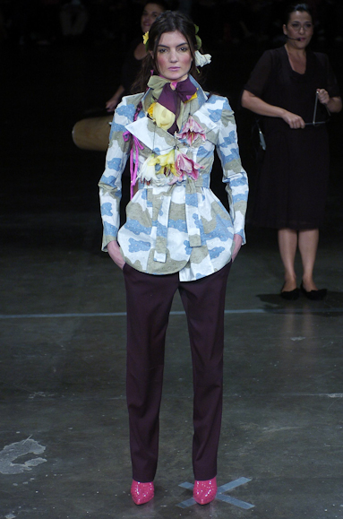 desfiles-alexandreherchcovich-saopauloinverno2005rtw-110