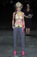 desfiles-alexandreherchcovich-saopauloinverno2005rtw-124
