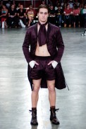 desfiles-alexandreherchcovichmen-saopauloinverno2005rtw-101