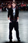 desfiles-alexandreherchcovichmen-saopauloinverno2005rtw-105