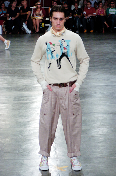 desfiles-alexandreherchcovichmen-saopauloinverno2005rtw-120
