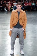 desfiles-alexandreherchcovichmen-saopauloinverno2005rtw-128