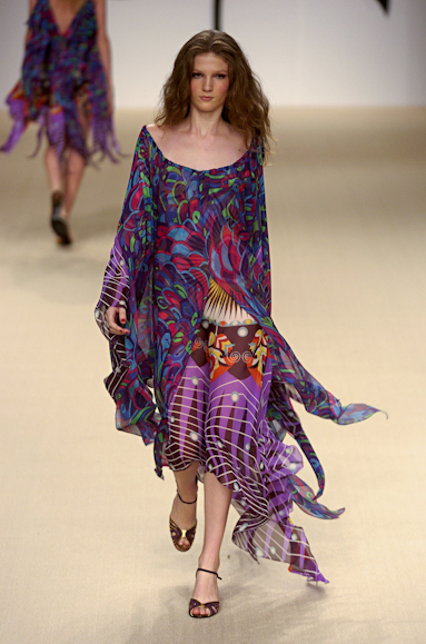 desfiles-andrelima-saopauloinverno2005rtw-103