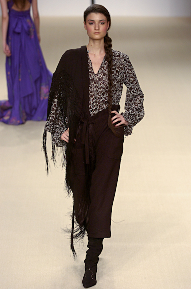 desfiles-andrelima-saopauloinverno2005rtw-108