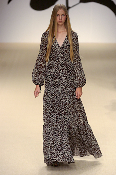 desfiles-andrelima-saopauloinverno2005rtw-111