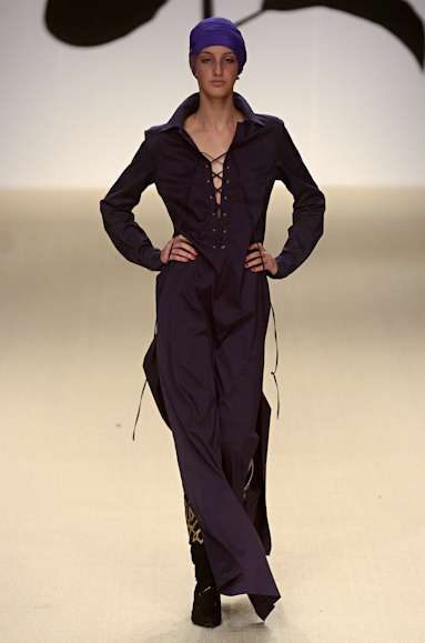 desfiles-andrelima-saopauloinverno2005rtw-112