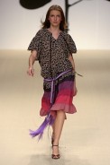 desfiles-andrelima-saopauloinverno2005rtw-116