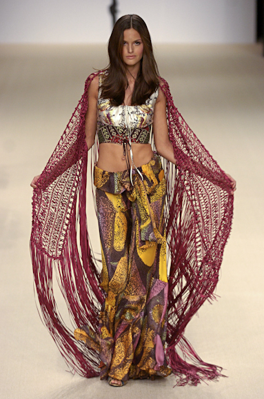 desfiles-andrelima-saopauloinverno2005rtw-122