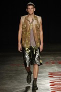 desfiles-britishcolony-saopauloinverno2005rtw-105