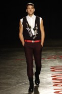 desfiles-britishcolony-saopauloinverno2005rtw-121