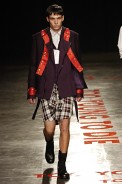 desfiles-britishcolony-saopauloinverno2005rtw-126