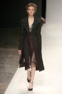 desfiles-carlostufvesson-saopauloinverno2005rtw-115