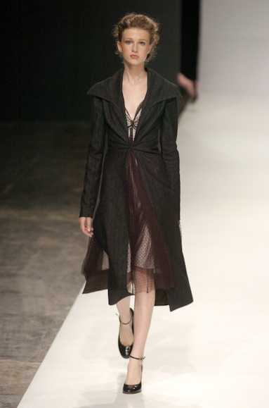 desfiles-carlostufvesson-saopauloinverno2005rtw-115