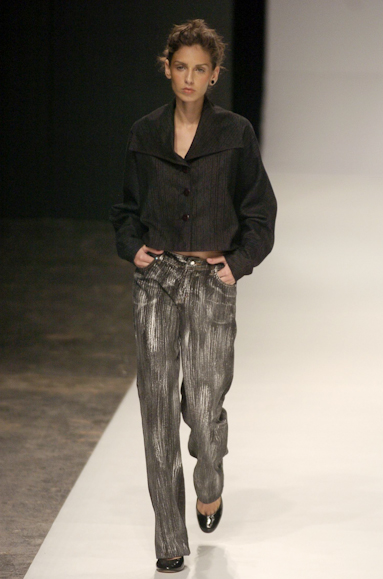 desfiles-carlostufvesson-saopauloinverno2005rtw-116